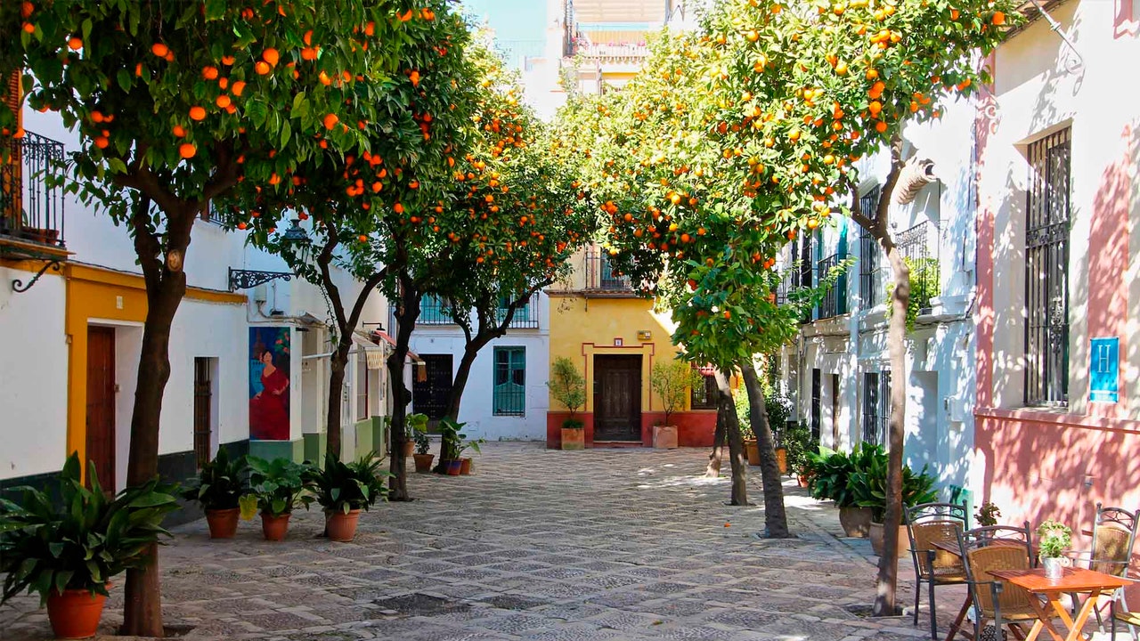 24 horas en el Barrio de Santa Cruz de Sevilla | Traveler