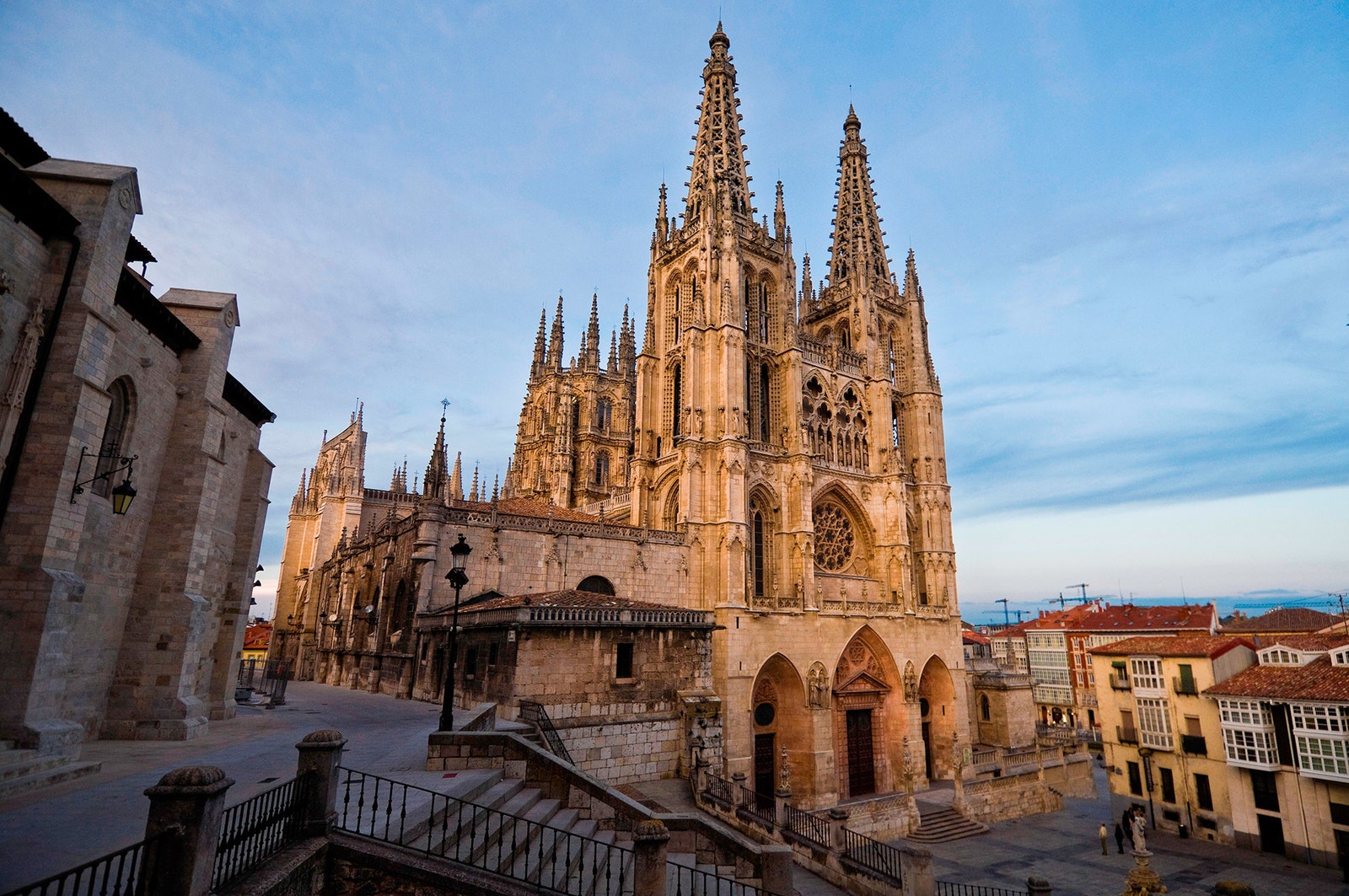 La Catedral de Burgos cumple 800 años (y se ve intacta) | Traveler