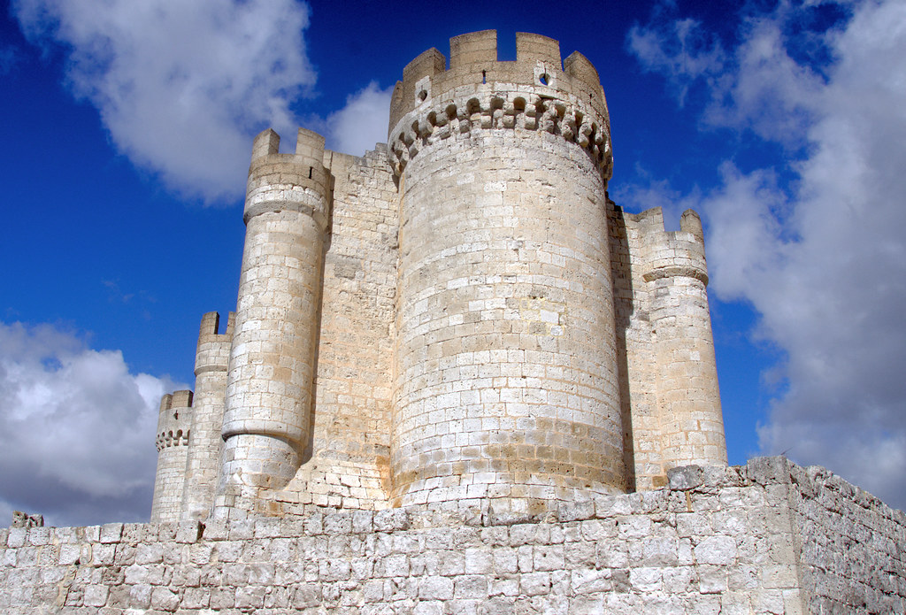 CASTILLO DE PEÑAFIEL VALLADOLID 5526 5-3-2016 | El castillo … | Flickr