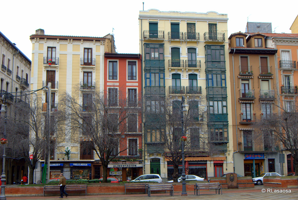Calle Florencio Ansoleaga, Pamplona | Casas en la calle Flor… | Flickr