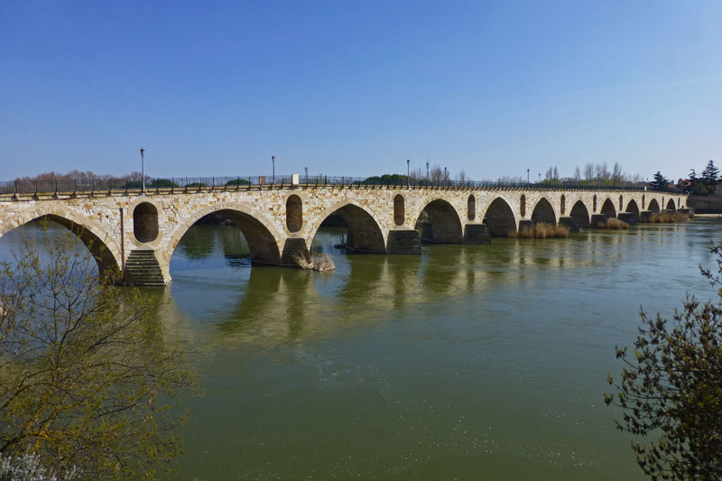 Puente de Piedra de Zamora - historia, características, estructura