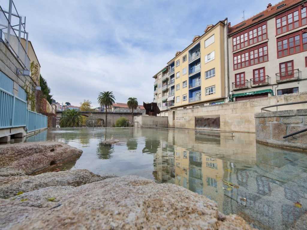 Termas de As Burgas 200 m2 de agua termal al aire libre y con acceso GRATUITO - El Blog de Galicia Máxica