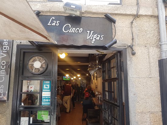 Foto de Las Cinco Vigas, Lugo: Fachada del restaurante - Tripadvisor