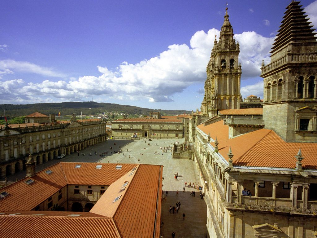 Plaza del Obradoiro | Rutas a pie | Web Oficial de Turismo de Santiago de Compostela y sus Alrededores